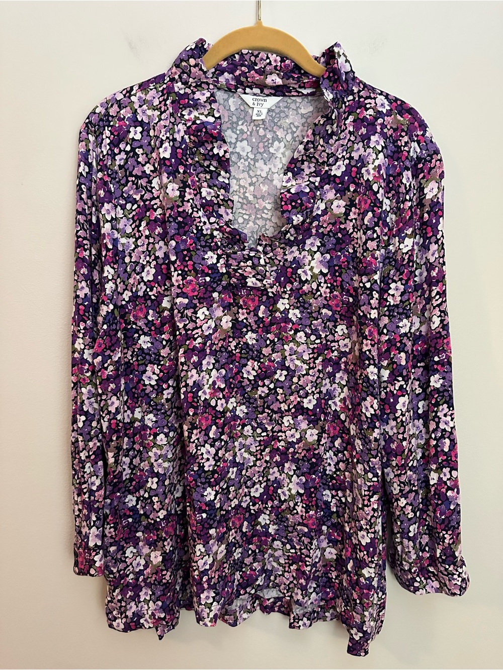 Crown & Ivy Floral Blouse XL Purple EUC